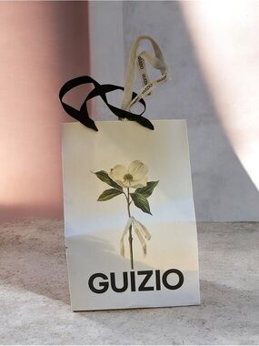 GUIZIO Cream Floral Tote Bag - Elegant Neutral Handbag
